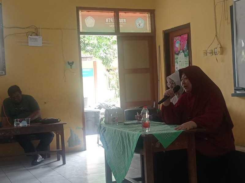 RAPAT BERSAMA KOMITE
